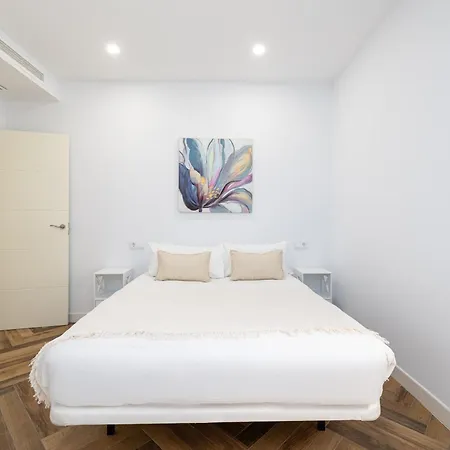 Apartment H2m Pasaje Nobleja Close Train St, Smarttv, Aacc